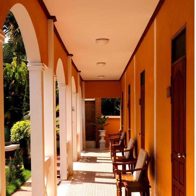 Le Jardin Hotel Pakse Luaran gambar