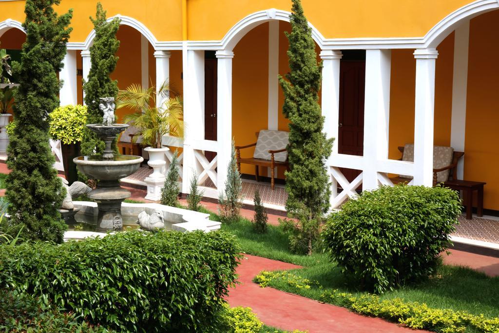 Le Jardin Hotel Pakse Luaran gambar